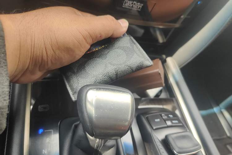 Used Lexus LX 2019 570 Dynamic Luxury Edition Vehicle Key