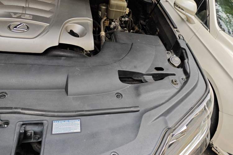 Used Lexus LX 2019 570 Peak Special Edition Engine Bay Left
