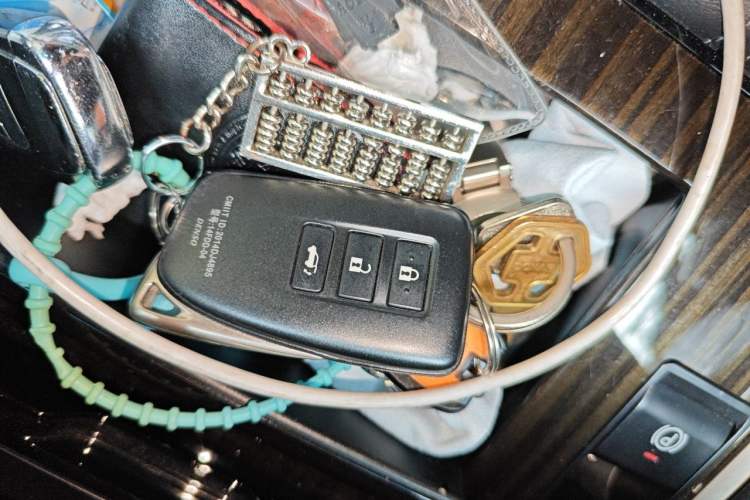 Used Lexus LX 2019 570 Peak Special Edition Vehicle Key
