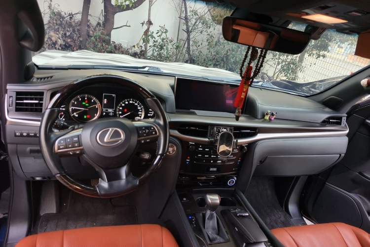 Used Lexus LX 2019 570 Prestige Luxury Edition Center Console