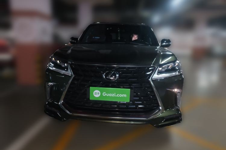 Used Lexus LX 2019 570 Eight-Seater Platinum Edition – Middle East Front