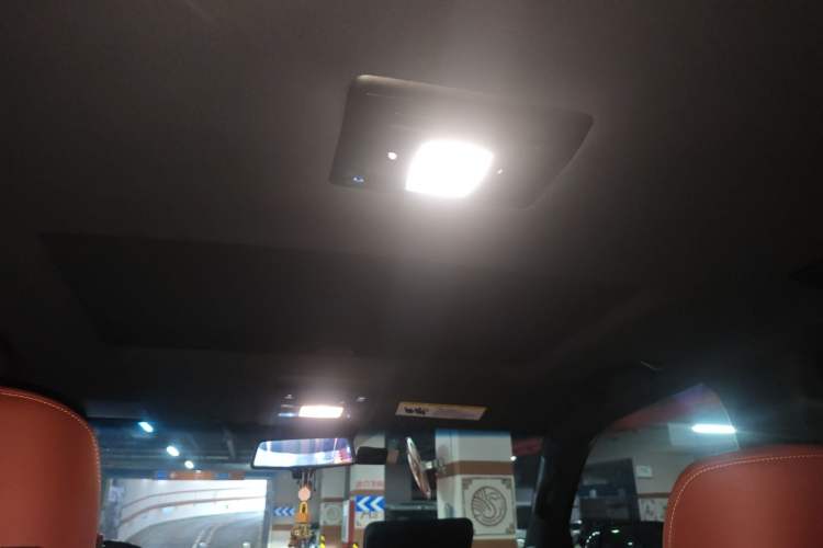 Used Lexus LX 2019 570 Eight-Seater Platinum Edition – Middle East Headliner