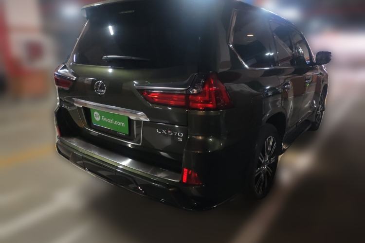 Used Lexus LX 2019 570 Eight-Seater Platinum Edition – Middle East Rear Right 45 Deg
