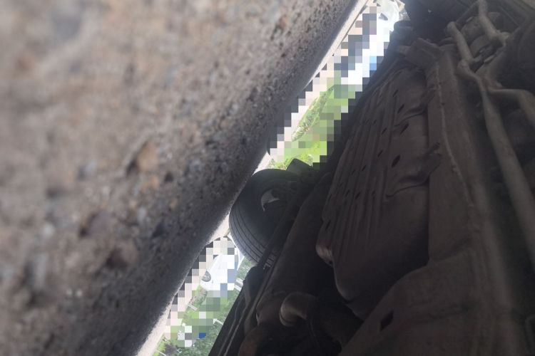 Used Lexus LX  Chassis Front Right