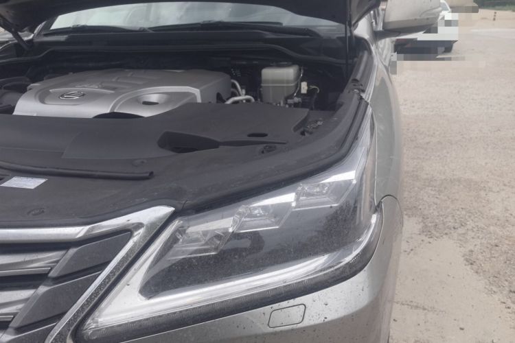 Used Lexus LX  Engine Bay Left