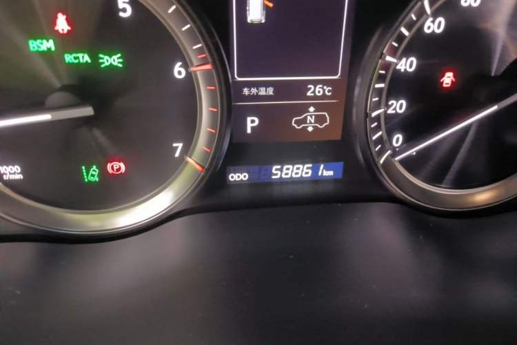 Used Lexus LX 2019 570 Prestige Luxury Edition Odometer Close Up