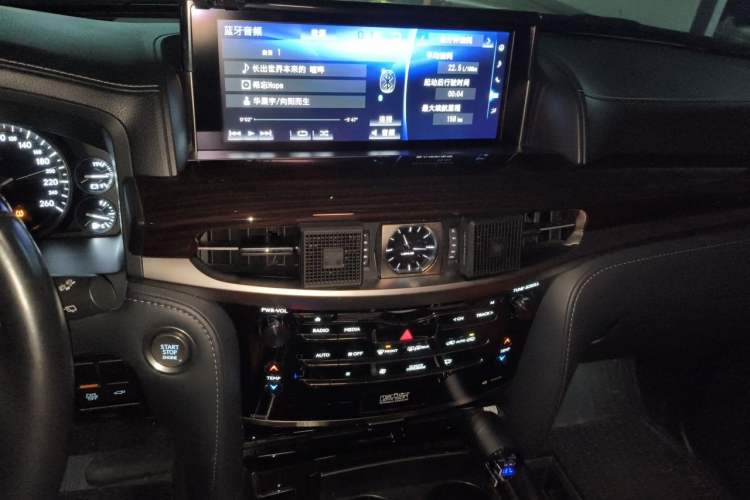 Used Lexus LX 2019 570 Dynamic Luxury Edition Audio And AC Panel