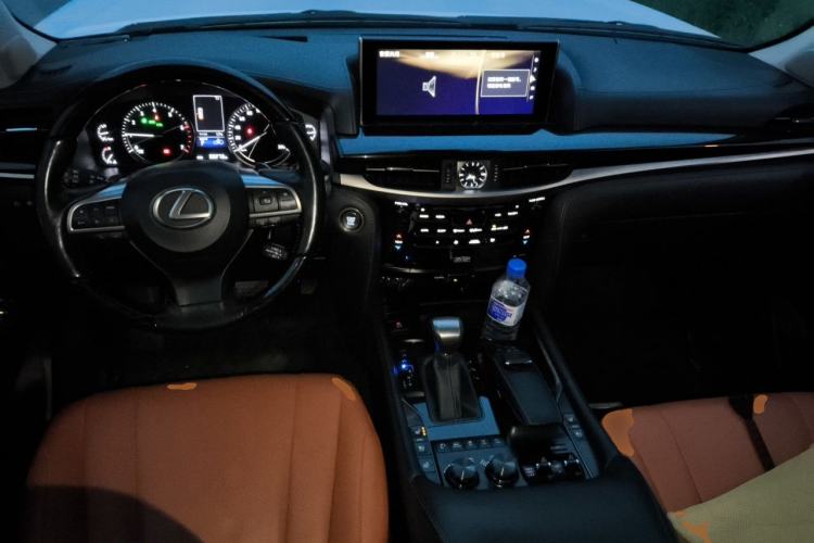 Used Lexus LX 2019 570 Prestige Luxury Edition Center Console