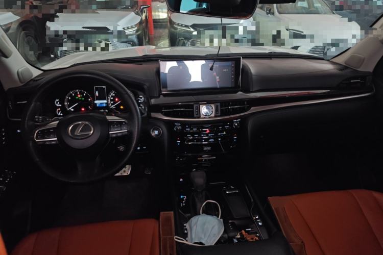 Used Lexus LX 2019 570 Prestige Luxury Edition Center Console