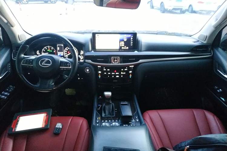 Used Lexus LX 2019 570 Prestige Luxury Edition Center Console