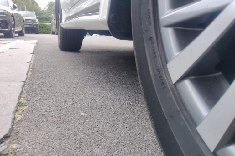 Used Lexus LX 2019 570 Dynamic Luxury Edition Chassis Front Right