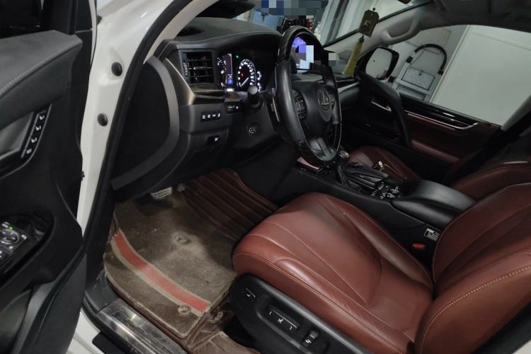 Used Lexus LX 2019 570 Dynamic Luxury Edition Driver Seat