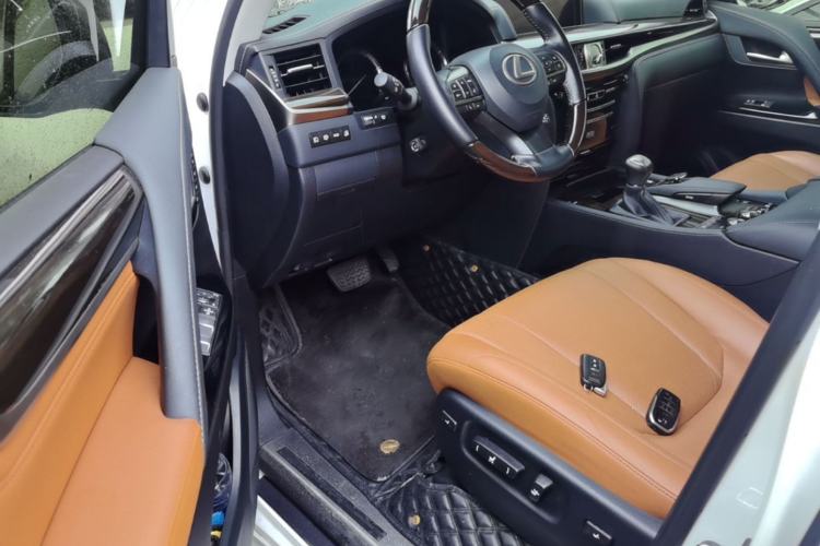 Used Lexus LX 2019 570 Prestige Luxury Edition Driver Seat