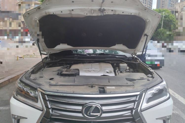 Used Lexus LX 2019 570 Dynamic Luxury Edition Engine Bay