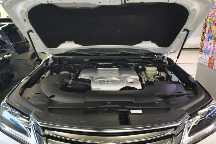 Used Lexus LX 2019 570 Dynamic Luxury Edition Engine Bay