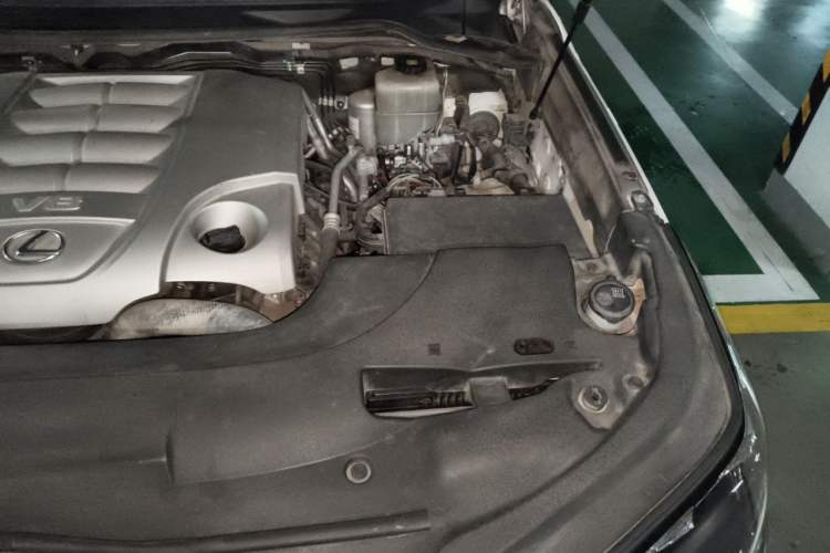 Used Lexus LX 2019 570 Dynamic Luxury Edition Engine Bay Left