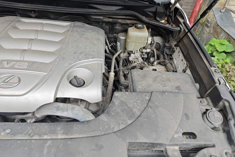 Used Lexus LX 2019 570 Peak Special Edition Engine Bay Left