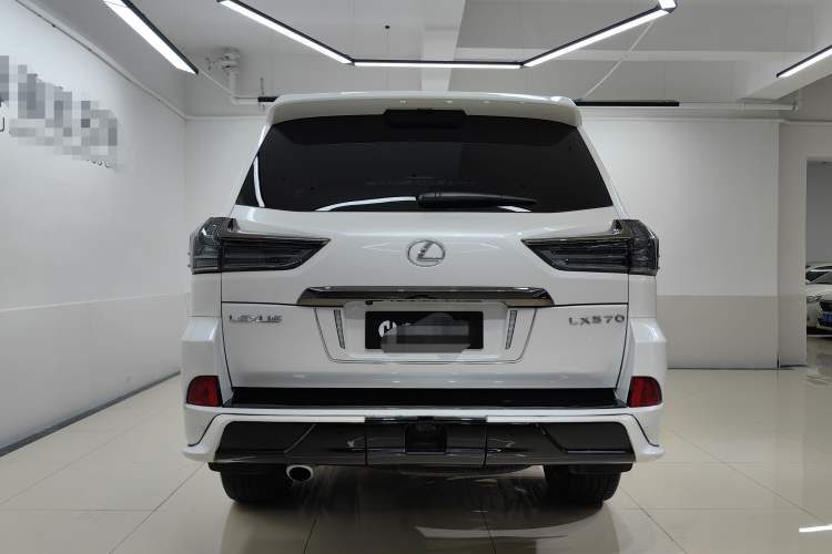 Used Lexus LX 2019 570 Dynamic Luxury Edition Exterior 2