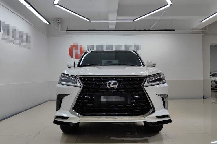 Used Lexus LX 2019 570 Dynamic Luxury Edition Exterior 4