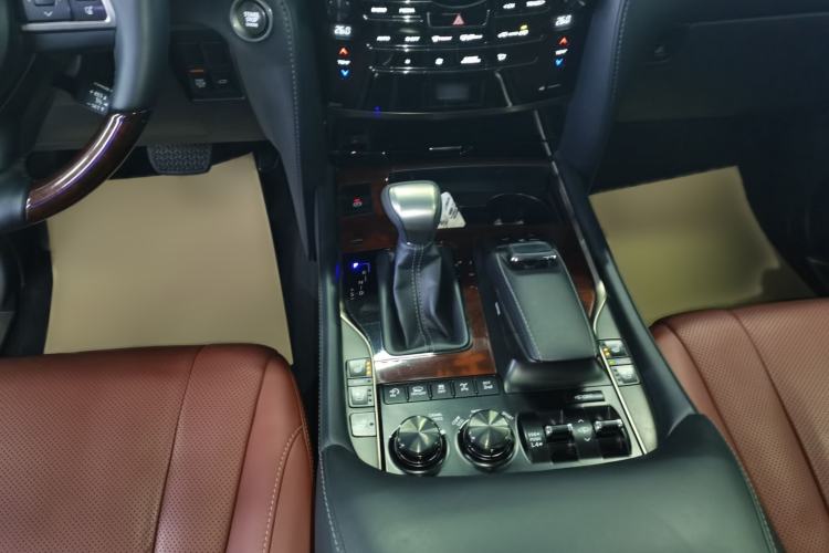 Used Lexus LX 2019 570 Dynamic Luxury Edition Gear Lever