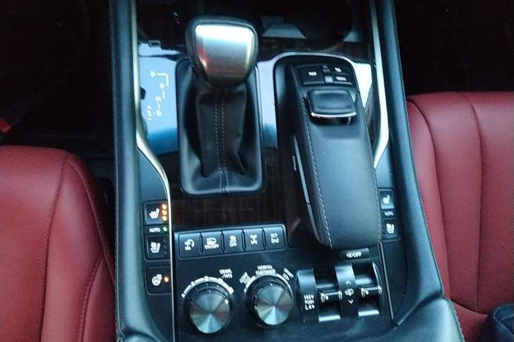 Used Lexus LX 2019 570 Prestige Luxury Edition Gear Lever
