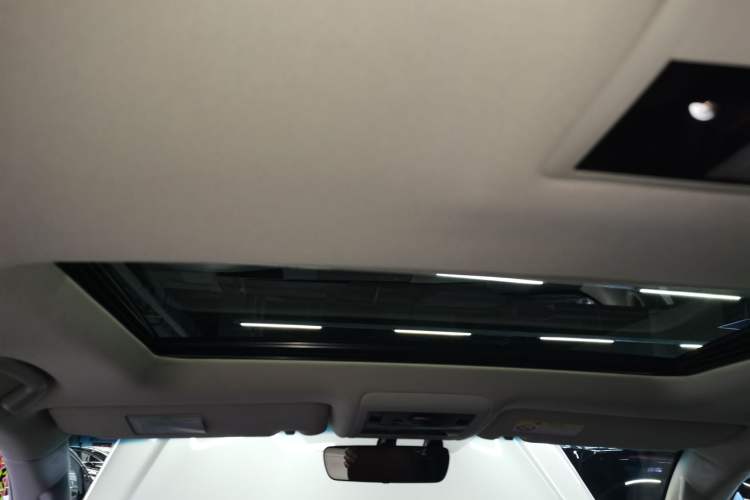 Used Lexus LX 2019 570 Dynamic Luxury Edition Headliner