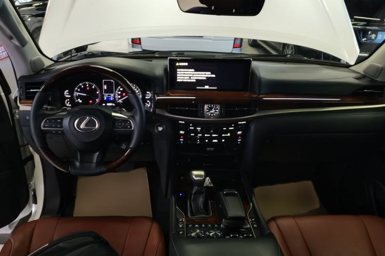 Used Lexus LX 2019 570 Dynamic Luxury Edition Interior 2