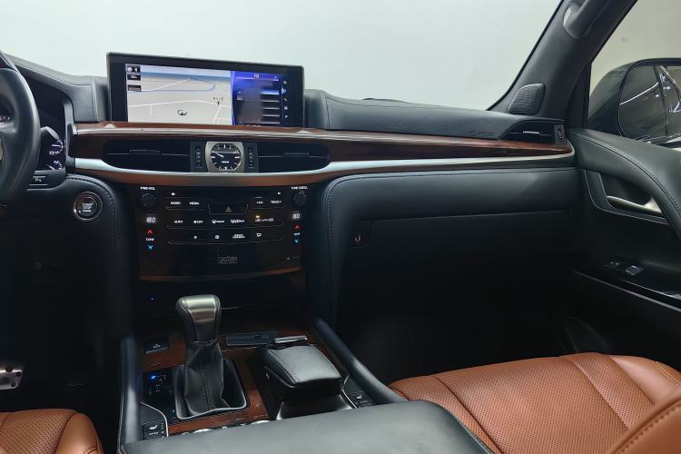 Used Lexus LX 2019 570 Dynamic Luxury Edition Interior 3