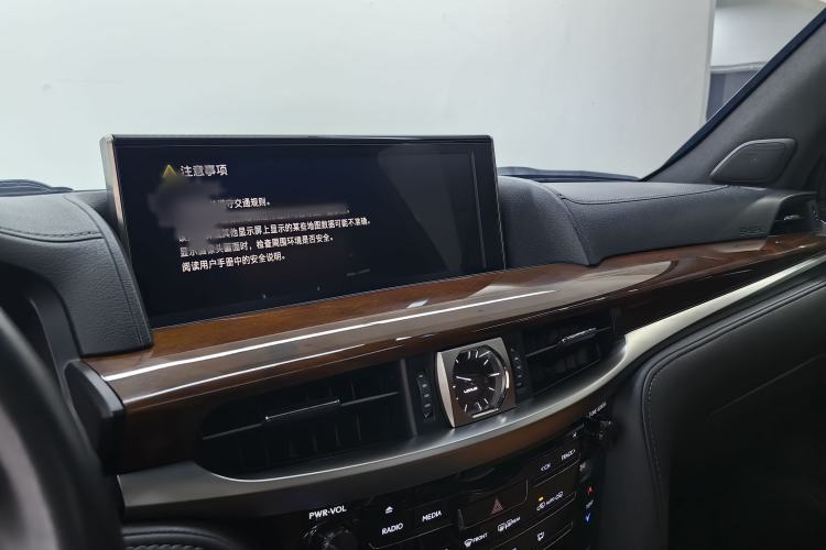 Used Lexus LX 2019 570 Dynamic Luxury Edition Interior 4