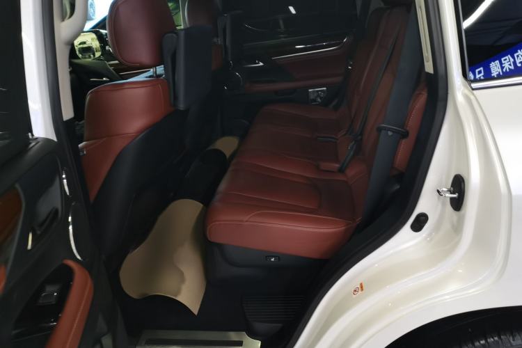 Used Lexus LX 2019 570 Dynamic Luxury Edition Interior 4
