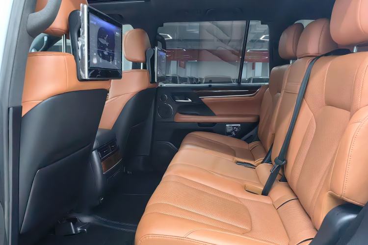 Used Lexus LX 2019 570 Dynamic Luxury Edition Interior 6