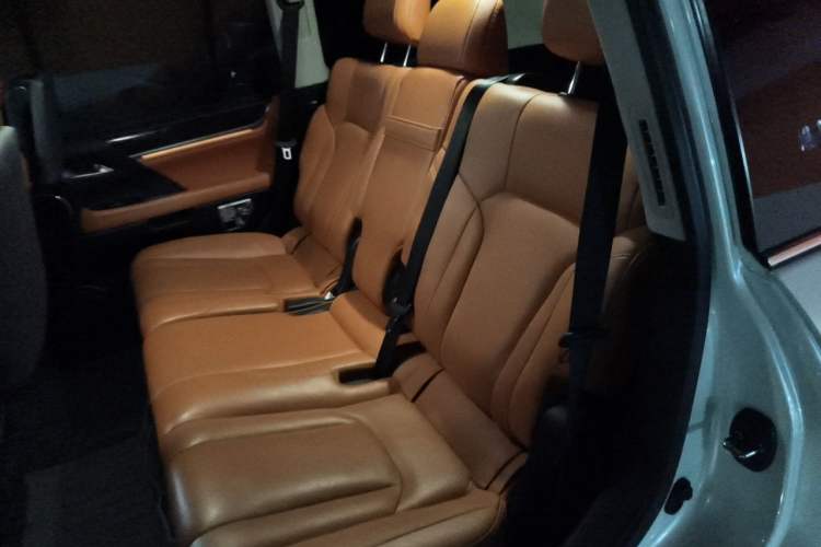 Used Lexus LX 2019 570 Dynamic Luxury Edition Left Rear Seat