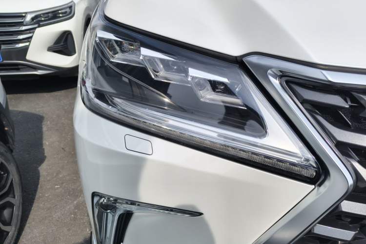 Used Lexus LX 2019 570 Prestige Luxury Edition Right Front Headlight