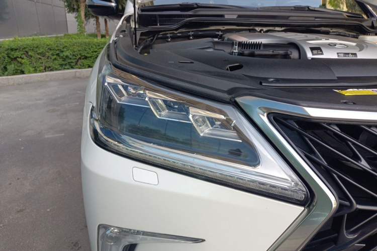 Used Lexus LX 2019 570 Peak Special Edition Right Front Headlight