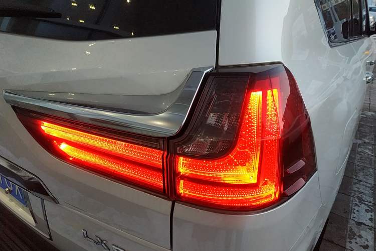 Used Lexus LX 2019 570 Prestige Luxury Edition Right Rear Taillight