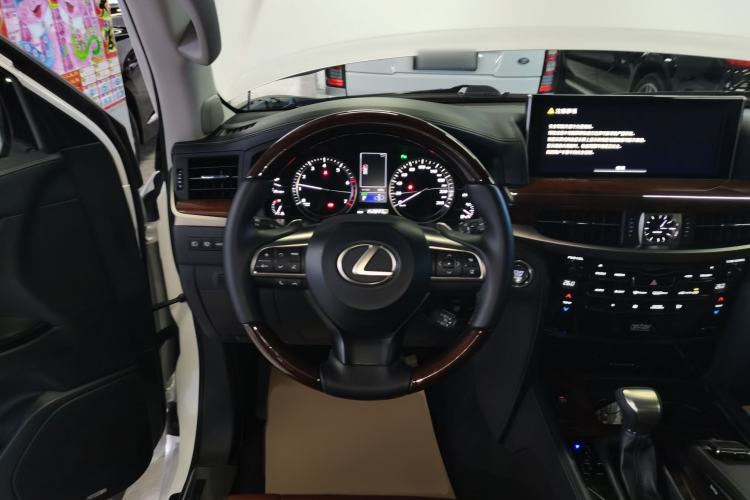 Used Lexus LX 2019 570 Dynamic Luxury Edition Steering Wheel