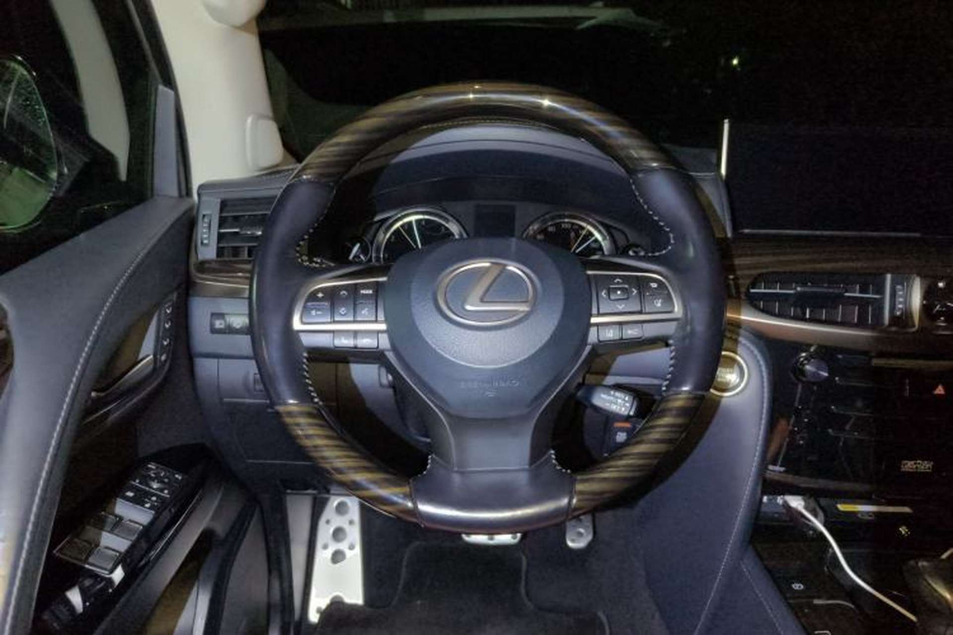 Used Lexus LX 2019 570 Peak Special Edition Steering Wheel