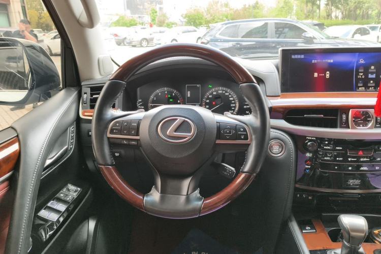 Used Lexus LX  Steering Wheel
