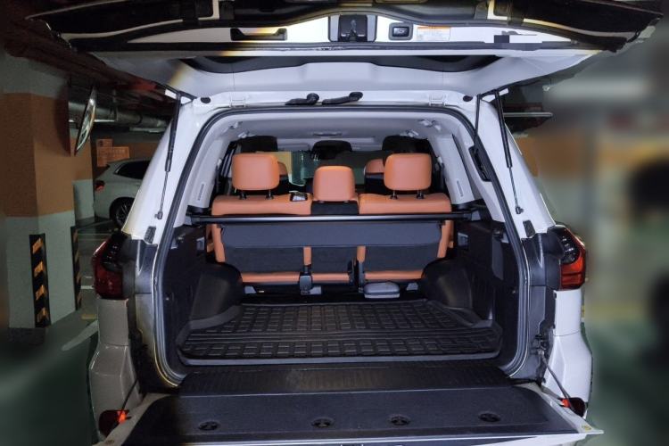 Used Lexus LX 2019 570 Dynamic Luxury Edition Trunk