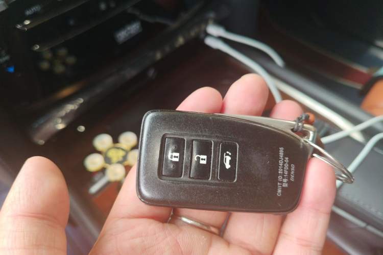 Used Lexus LX 2019 570 Dynamic Luxury Edition Vehicle Key