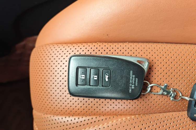 Used Lexus LX 2019 570 Peak Special Edition Vehicle Key