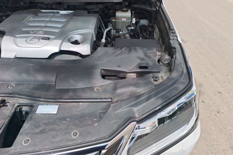 Used Lexus LX  Engine Bay Left