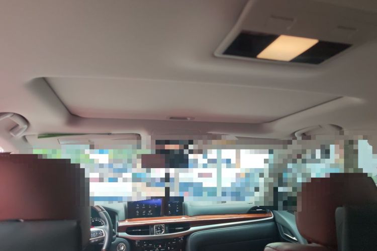 Used Lexus LX  Headliner