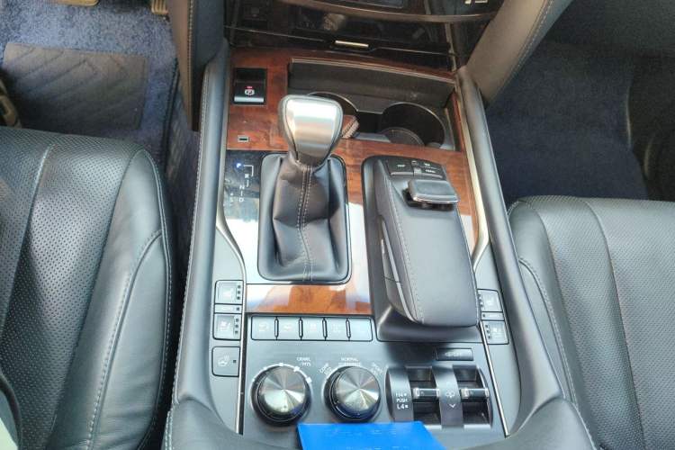 Used Lexus LX 2021 570 U.S. Specification Gear Lever