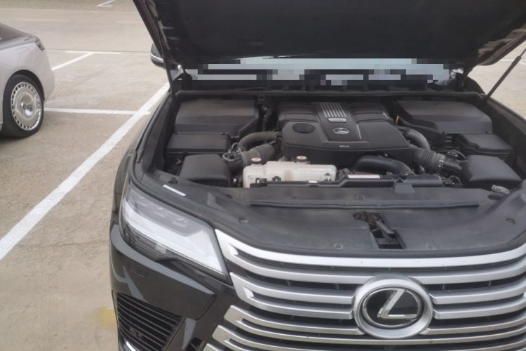 Used Lexus LX 2022 LX600 Ultra Luxury 4-Seat U.S. Specification Engine Bay Right