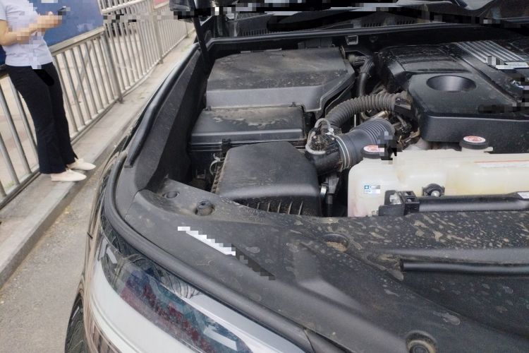 Used Lexus LX  Engine Bay Right