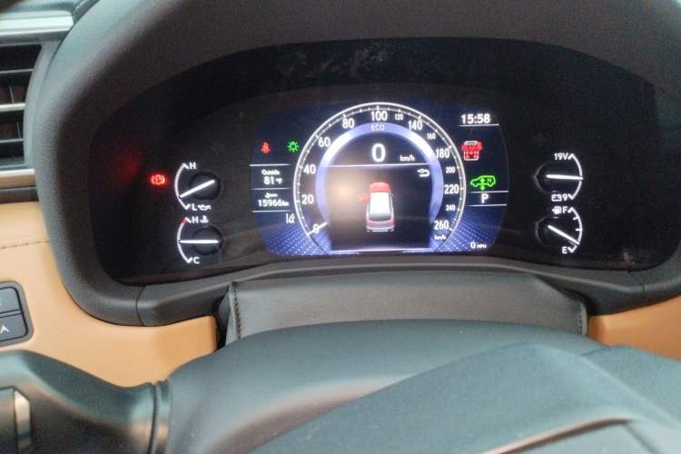 Used Lexus LX  Instrument Cluster