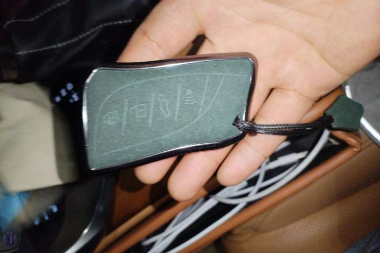 Used Lexus LX  Vehicle Key
