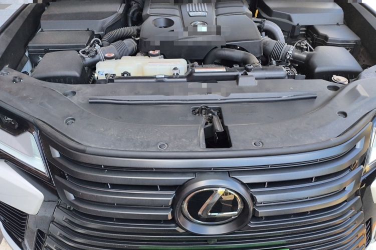Used Lexus LX  Engine Bay