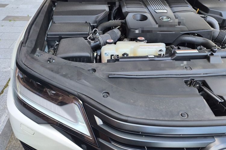 Used Lexus LX  Engine Bay Right